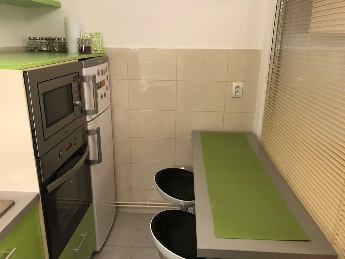 Idefix Apartment Cluj-Napoca Exteriör bild